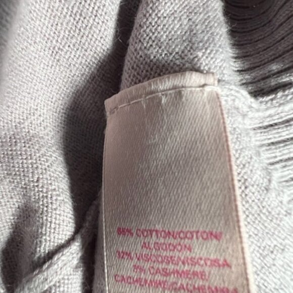 Victoria Secret Womens Soft Light Purple Pink Scoop Neck Winter Sweater Size XS - Picture 8 of 8